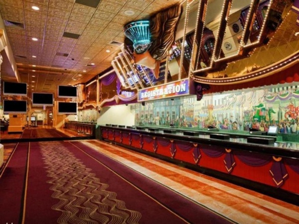 The Orleans Hotel And Casino image 14